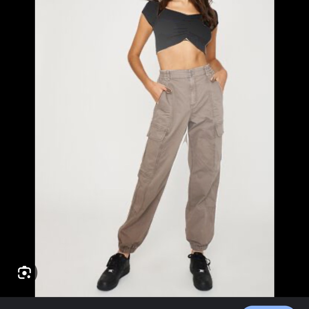 Garage- high waisted Grey Cargo Pants